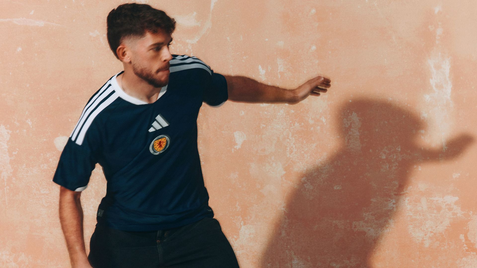 adidas Rilis Jersey Kandang Timnas Skotlandia untuk Piala Dunia 2026, Harga Mulai Rp 1,7 Juta