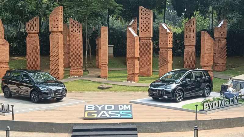BYD M6 DM Resmi Dijual Mulai Rp298 Juta, PHEV Termurah di Kelas MPV Keluarga