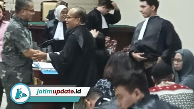 Hakim Cecar Direktur Pelindo soal Aliran Dana Rp197 Miliar di Proyek Pengerukan Tanjung Perak