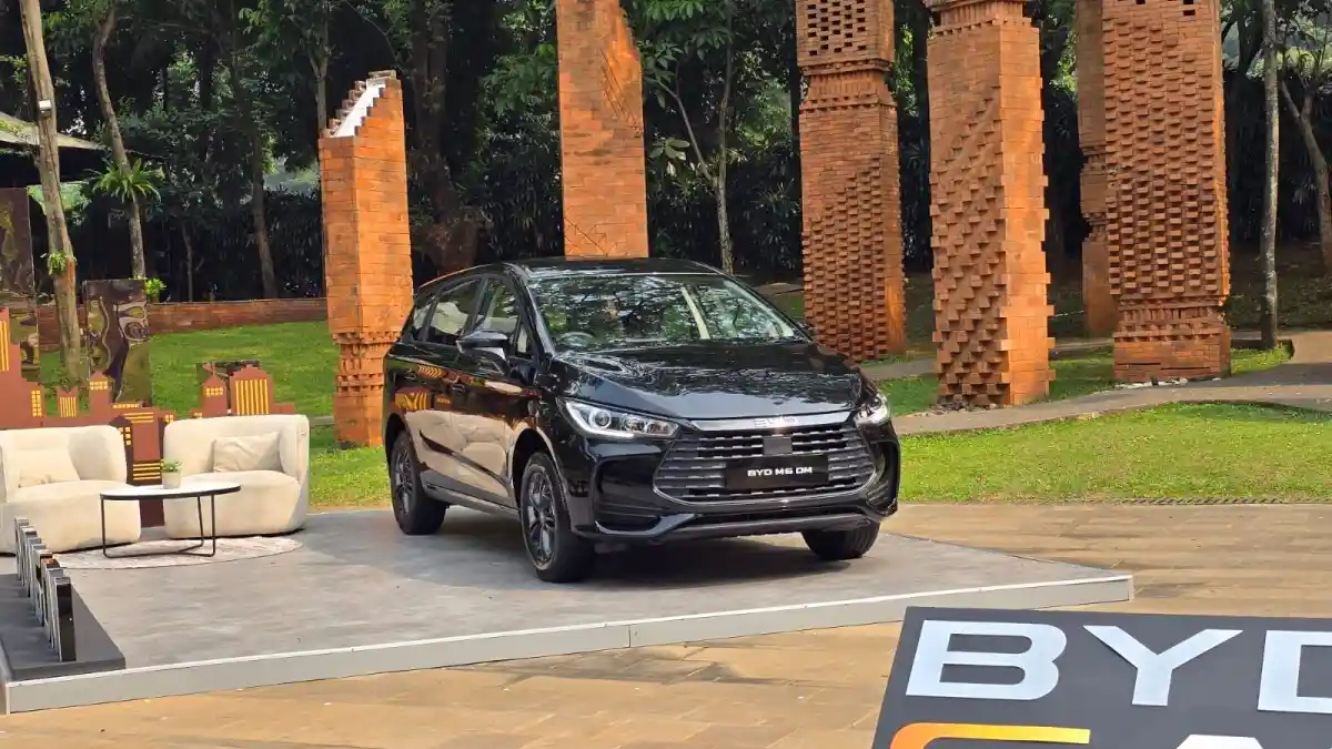 BYD M6 DM Resmi Dijual Mulai Rp 298 Juta, PHEV Termurah yang Kalahkan Harga Veloz Hybrid