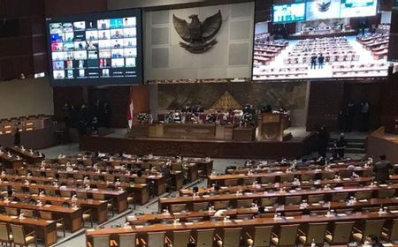 Komisi X DPR Ingatkan Pemerintah soal Kesejahteraan Guru di Tengah Fokus Anggaran 2027 pada Sarana Prasarana