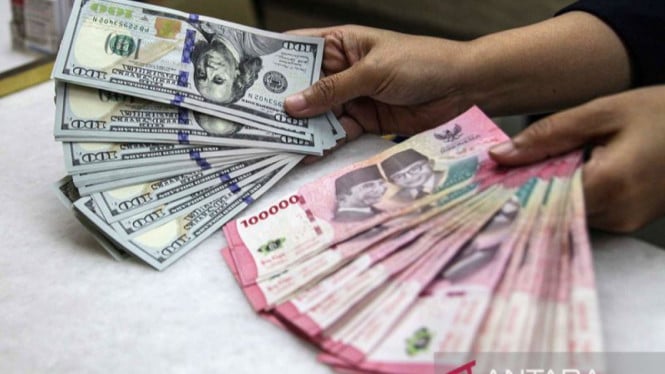 Pelemahan Rupiah dan Harga BBM Non-Subsidi Naik, Anggota DPR Ingatkan Kelas Menengah Paling Tertekan
