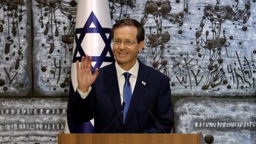 Presiden Israel Berterima Kasih ke Trump atas Dukungan Perang Lawan Iran di Tengah Ultah ke-80