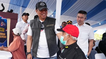 Wakapolri Dedi Prasetyo Pimpin Bakti Sosial Alumni Akpol 1990 di Bogor, 500 Paket Sembako Disalurkan