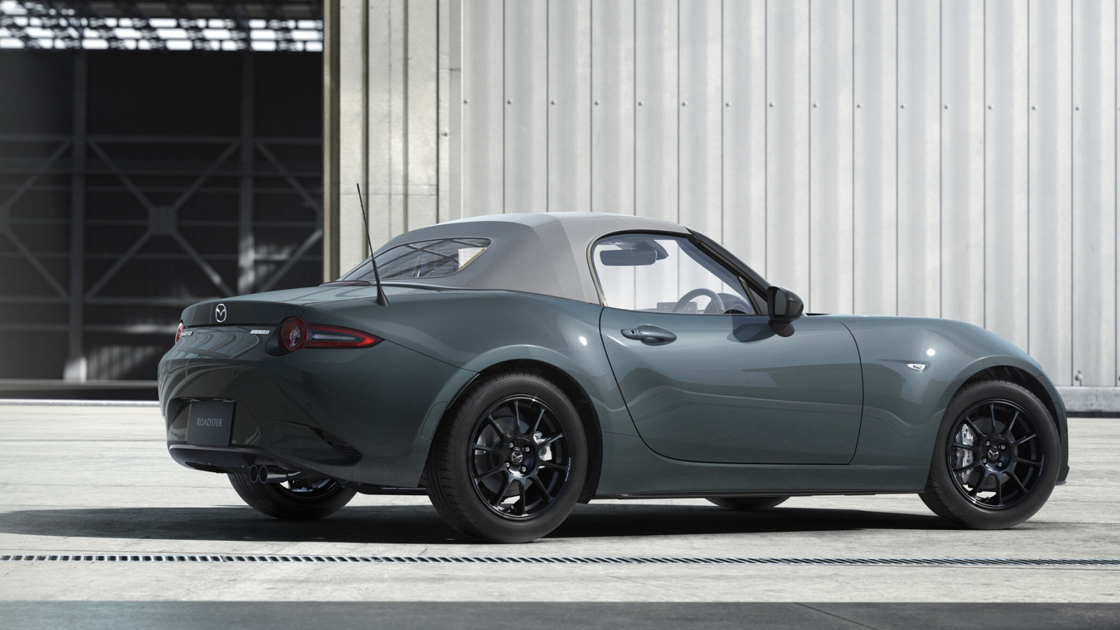 Mazda Hadirkan Warna Baru Elegan untuk Mazda MX-5 Miata 2027