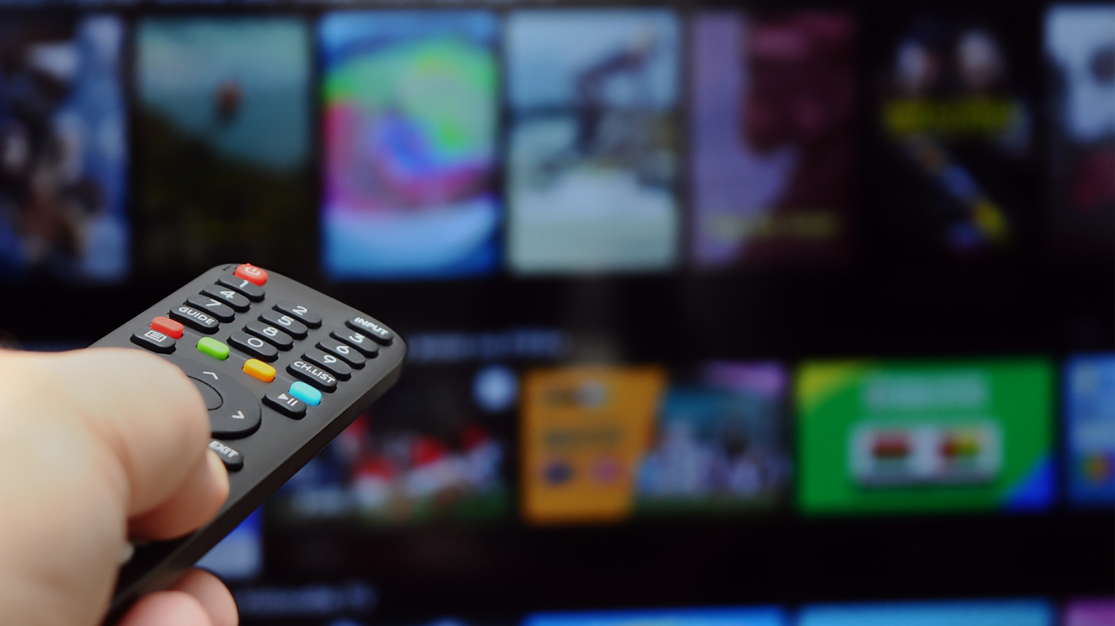 Netflix, Disney+, dan Platform Lain Kini Wajibkan Pengguna Perbarui Data Anggota Rumah — Ini Alasannya