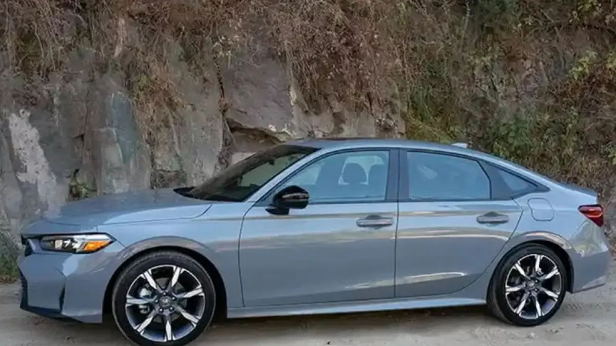 Honda Civic Hybrid 2026 Diklaim Tembus 30 Km/Liter, Jawaban untuk Konsumen yang Gamang Mobil Listrik