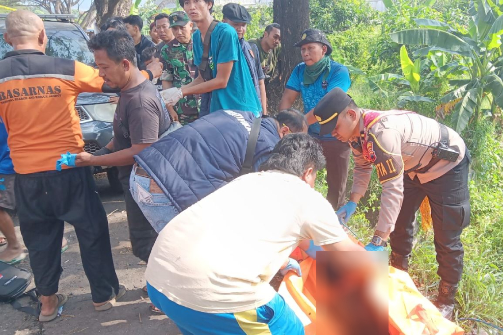Mayat Perempuan Tanpa Identitas Ditemukan di Selokan Jalan Arteri Weleri Kendal, Polisi Lakukan Penyelidikan