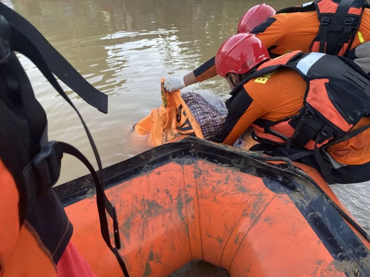 Operasi SAR Dua Anak Tenggelam di Sungai Danau Satui Ditutup, Korban Ditemukan dalam Kondisi Meninggal