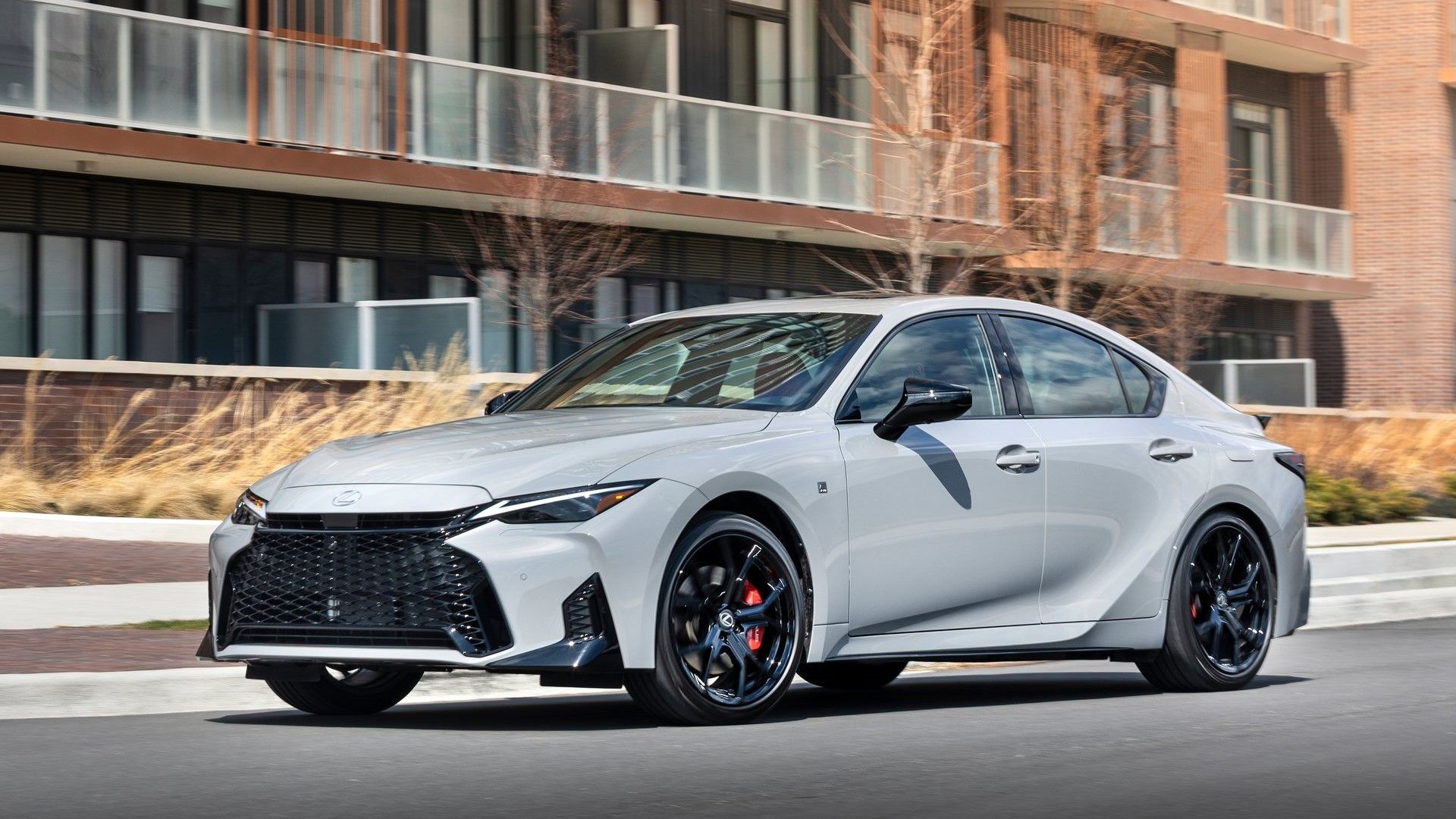 V-6 Naturally Aspirated Terakhir Bertahan di Pasar Mobil Sedan Sport Amerika