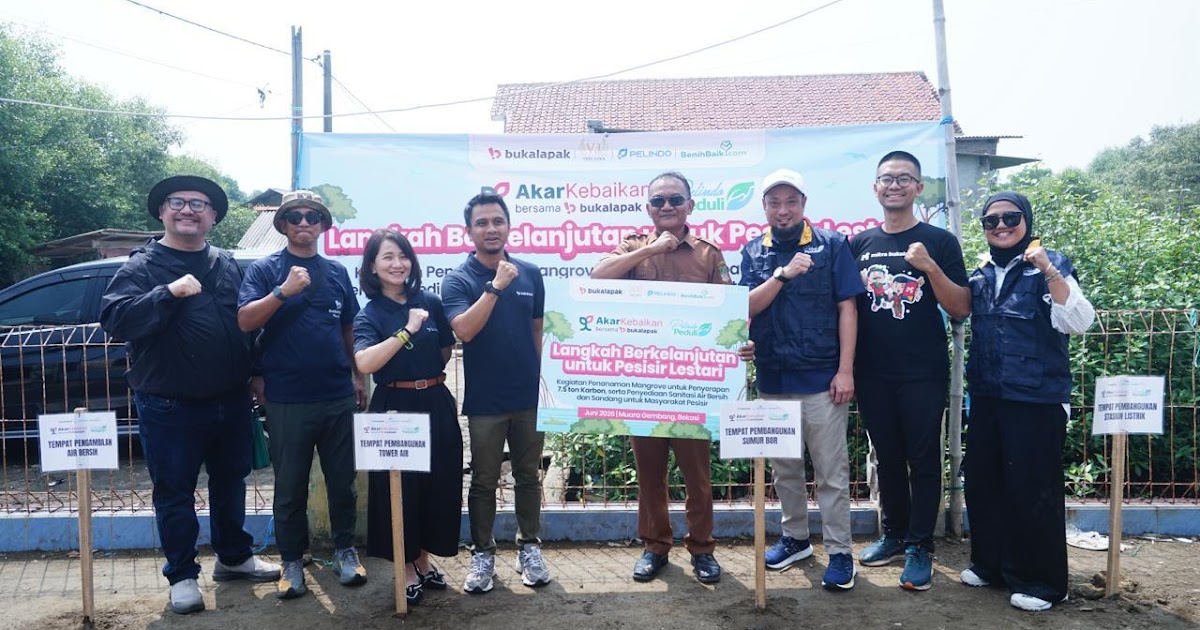 Pelindo Tanam Ratusan Bibit Mangrove di Muara Gembong, Target Serap 7,5 Ton Karbon Per Tahun