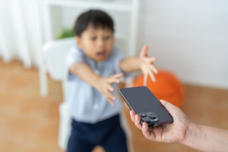 Ilmuwan Peringatkan Kekhawatiran soal Ponsel dan Otak Anak Jauh Melampaui Bukti Ilmiah yang Ada