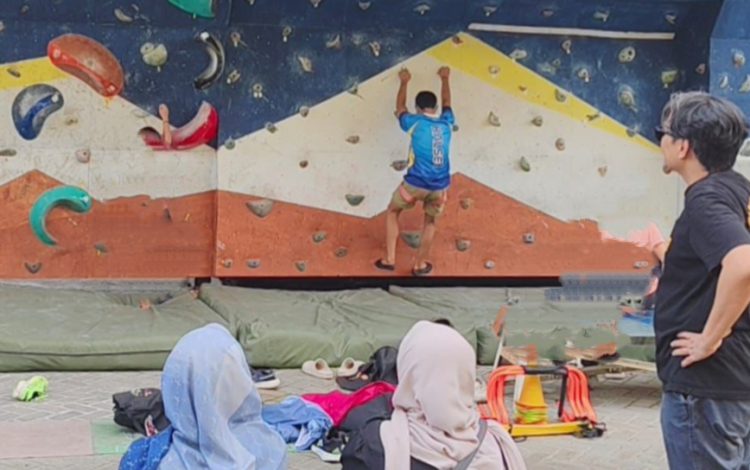 8 Atlet Panjat Tebing Muda Kalsel Dikirim ke Kejurnas KU 2026 di Jakarta, Hasnuryadi Siap Beri Motivasi Langsung