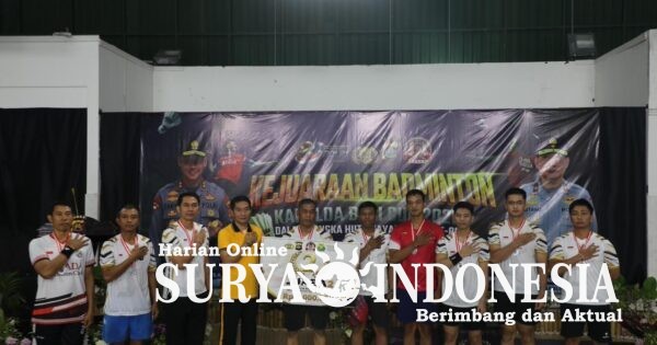 Wakapolda Bali Tutup Kapolda Bali Cup 2026 Cabang Bulu Tangkis, Ikut Bertanding Bareng Peserta
