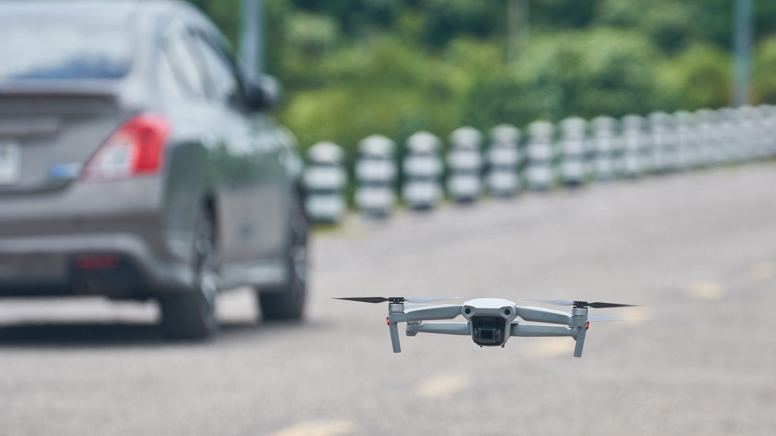Drone Mengikuti Mobil di Tol? Bukan Mata-mata, Ini Fungsinya Melacak Data Kendaraan
