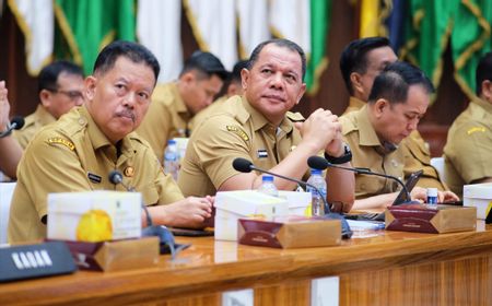 Mendagri Tito Dorong Pemda Kendalikan Harga Minyak Goreng dan Manfaatkan Nobar Piala Dunia 2026
