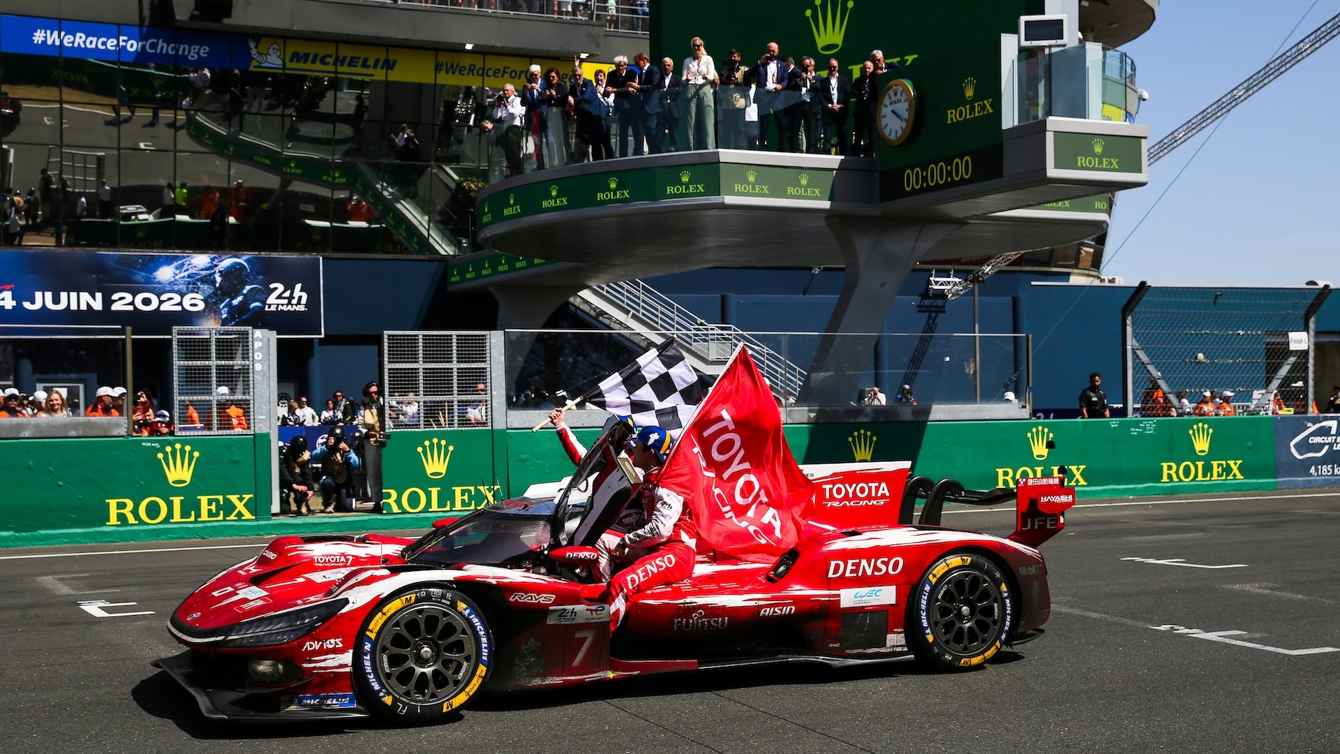 Toyota GR010 Hybrid Menangi Le Mans 2024 Setelah Empat Tahun Puasa, Kemenangan Tersempit dalam Sejarah