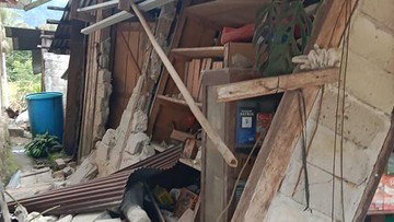 BNPB Masih Hitung Kerusakan Bangunan Akibat Gempa M 6,7 di Sulawesi Tengah, Warga Panik Berhamburan