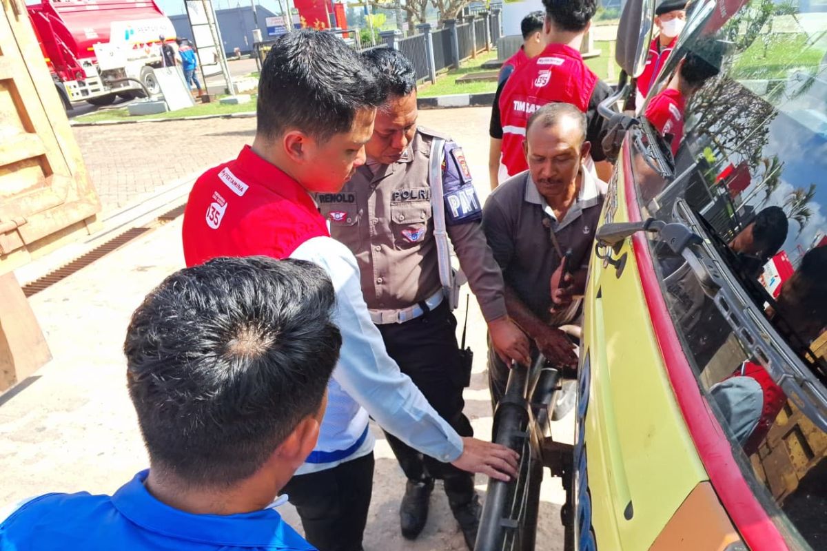 Pertamina Bersama Tim Gabungan Sidak 3 SPBU di Merauke, Blokir Barcode 5 Kendaraan Penyalahguna BBM Subsidi