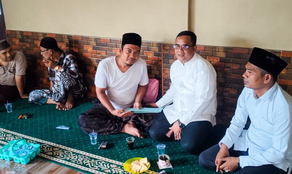 Camat Sukadiri Tinjau Ponpes Darul Miftah yang Hangus Terbakar, Bantuan Logistik Disalurkan