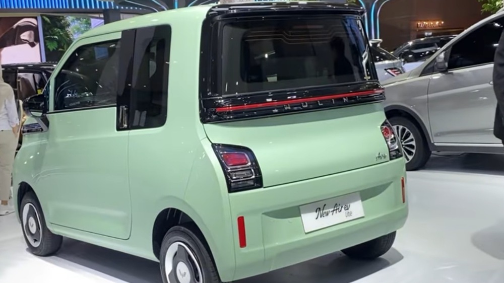 Promo Wuling di IMS 2026: DP Rp3 Juta, Bunga 0 Persen, dan Lucky Dip iPhone 17 Pro Max