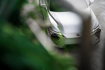 Lexus ES Generasi Terbaru Siap Meluncur di GIIAS 2026, Hadirkan Varian Listrik Murni Perdana