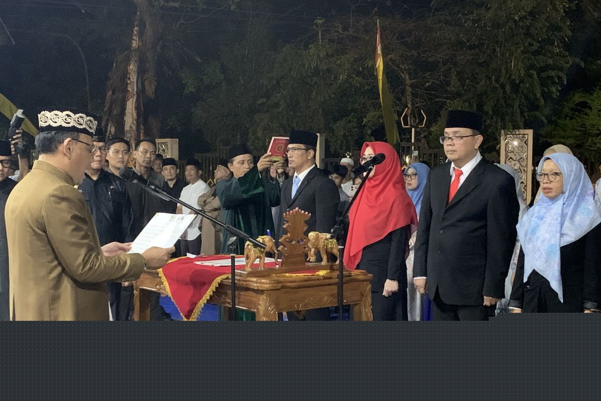 Wali Kota Metro Lantik Lima Pejabat Eselon II di Malam 1 Muharam, Momen Sakral agar Bekerja Profesional