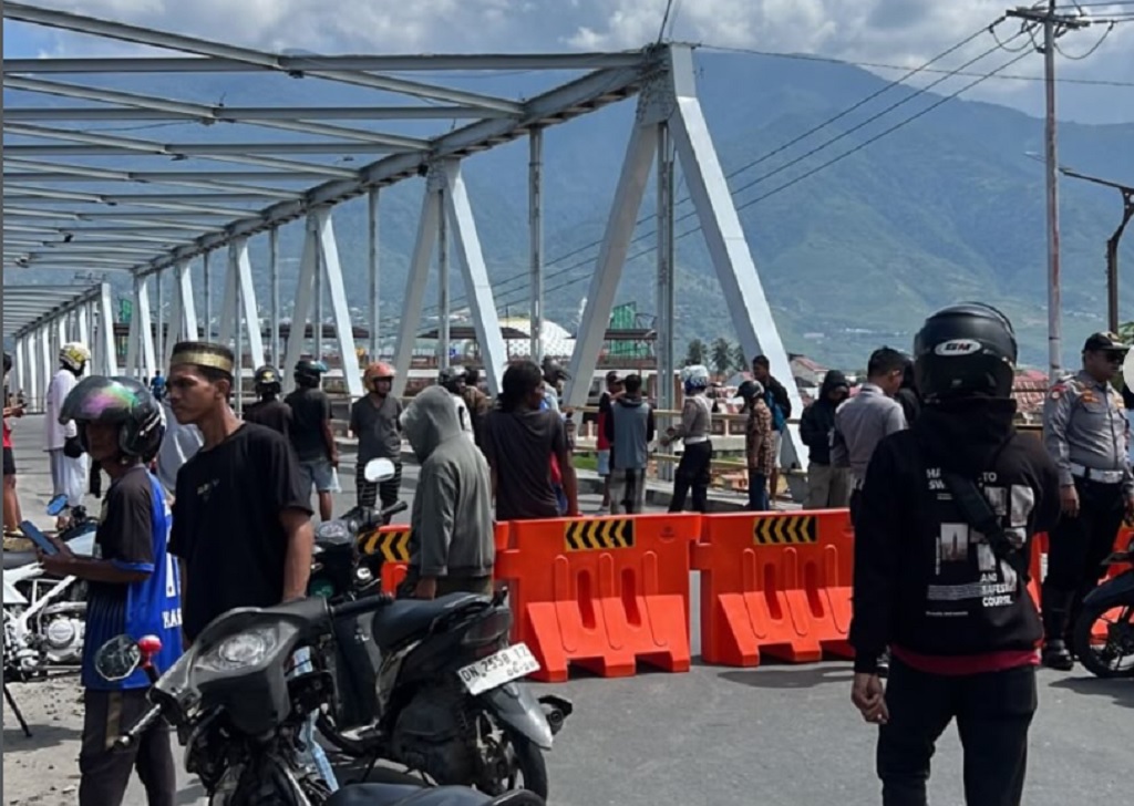 Gempa M 6,7 Guncang Palu, Jembatan Palu III Ditutup Total dan Ratusan Warga Trauma
