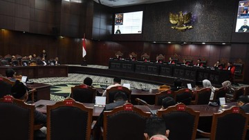 Guru Beberkan Efek Domino MBG di Sidang MK, dari Polri hingga DPR Punya SPPG