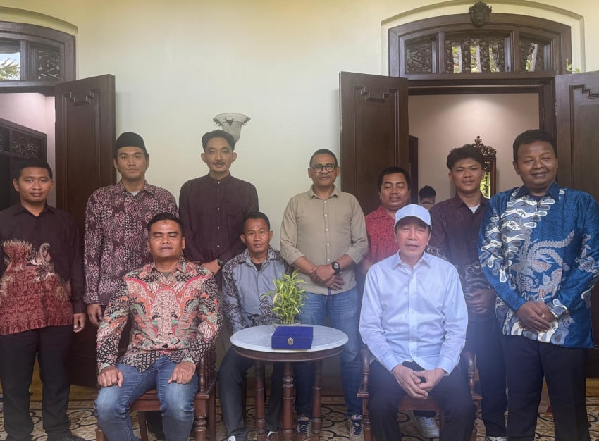 IKA BEM Nusantara Temui Jokowi di Solo, Lanjutkan Silaturahmi ke Wapres Gibran