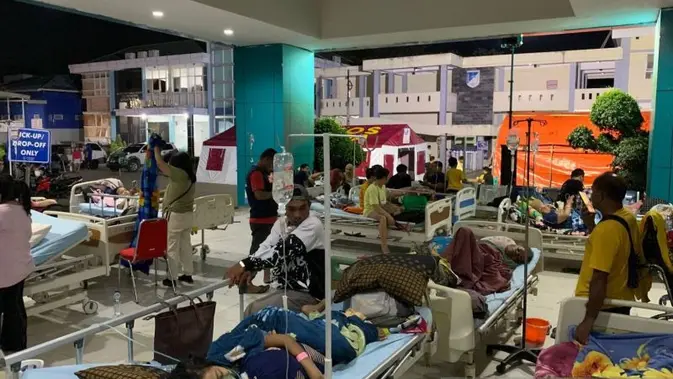 RSUD Undata Palu Evakuasi 44 Pasien ke Halaman Rumah Sakit Imbas Gempa Susulan yang Intens