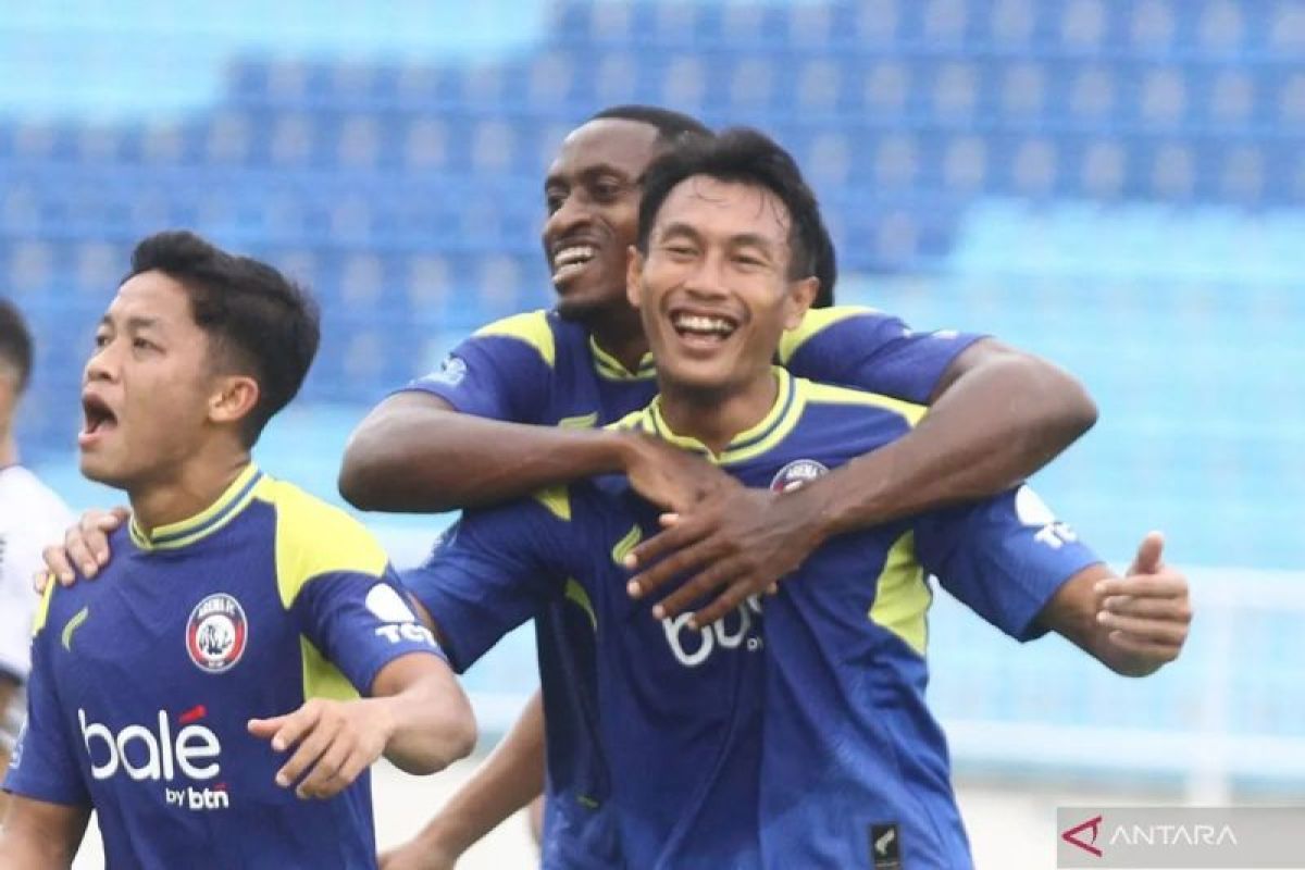 Arema FC Permanenkan Hansamu Yama, Bek Senior Itu Resmi Jadi Milik Tetap Singo Edan