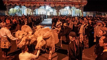 Tradisi 1 Suro Dua Kubu Keraton Solo Berlangsung Bersamaan, Mangkubumi dan Purbaya Sepakat Jaga Kondusivitas
