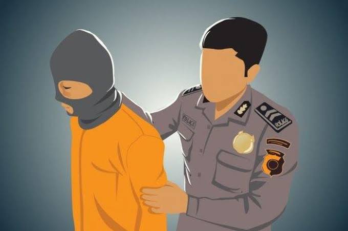 Residivis di Karangasem Lebur Mahkota Suci Pedanda Jadi Emas Batangan demi Judi Online dan Foya-Foya, Dicoret dari Keluarga