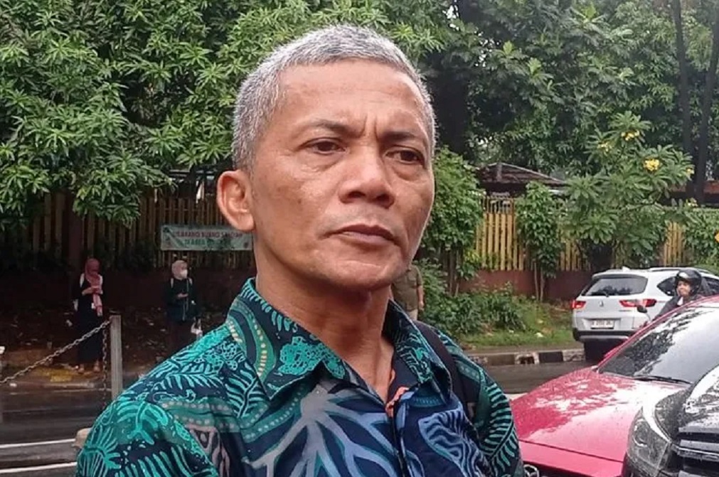 IAW Serahkan Bukti Transfer Bank BCA ke KPK, Kaitkan Ajudan AD di Kasus Impor Bea Cukai