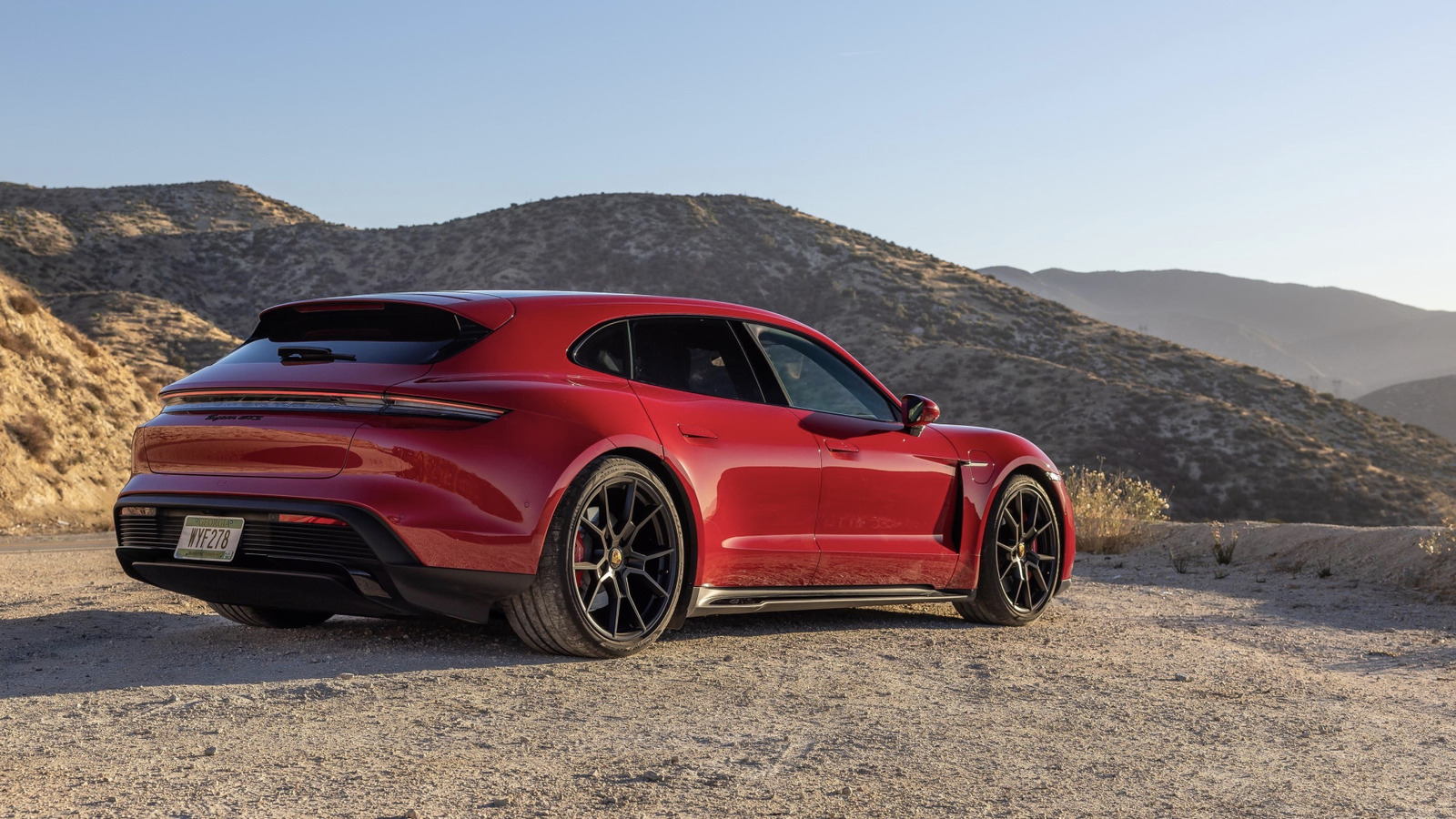 Porsche Taycan Cross Turismo dan Sport Turismo Resmi Hengkang dari Pasar AS, Nasib Wagon Listrik Makin Suram
