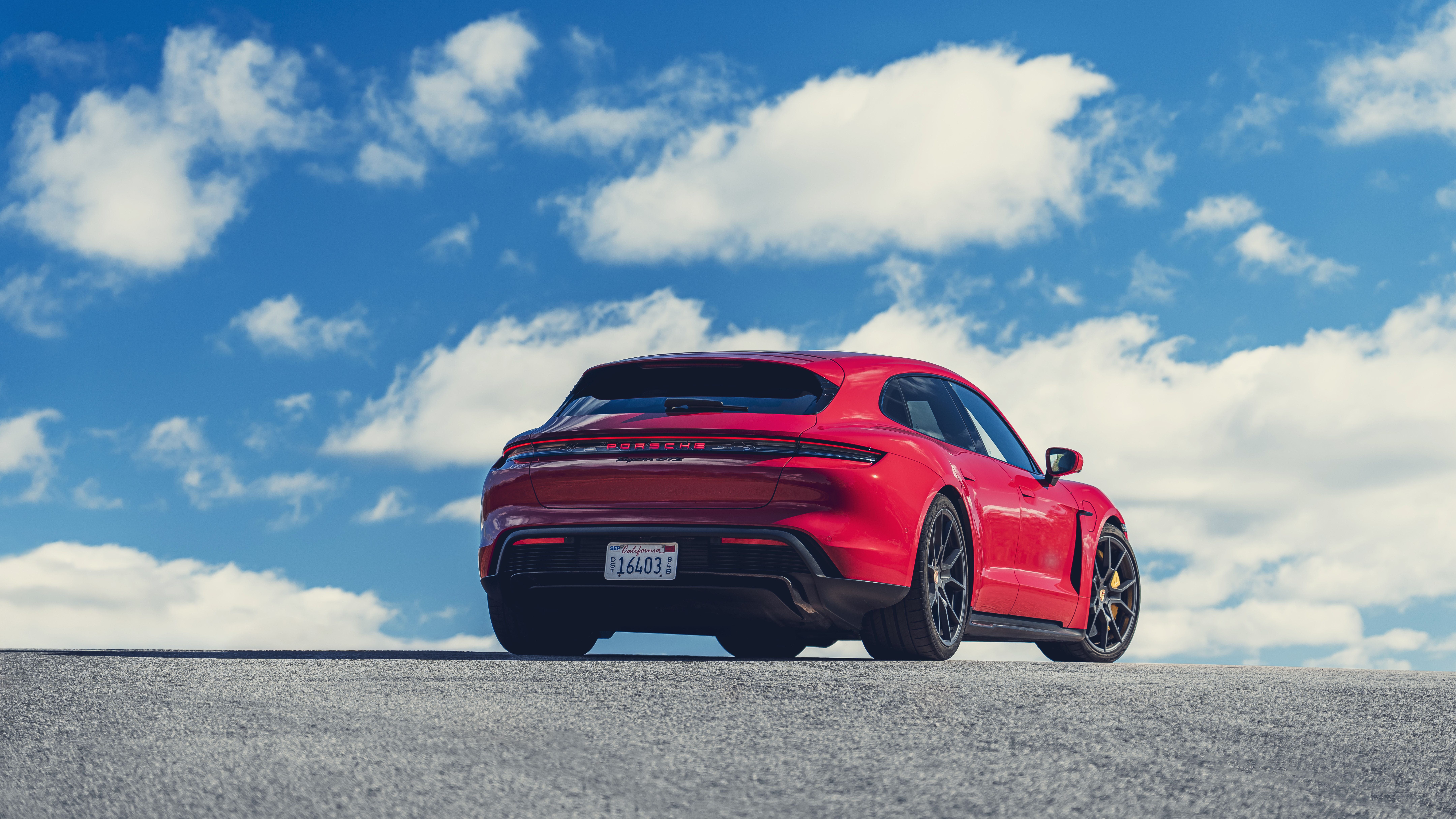 Porsche Taycan Sport Turismo dan Cross Turismo Hengkang dari Amerika Serikat, Bertahan Hanya di Versi Sedan