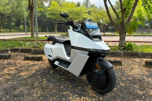 Omoway Omo X Resmi Meluncur di Indonesia, Motor Listrik Pintar dengan Fitur Self-Balancing Mulai Rp46,9 Juta