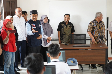 Kemensos Targetkan Satu Gedung Permanen Sekolah Rakyat di Tiap Kabupaten, 93 Tahap II Dibangun