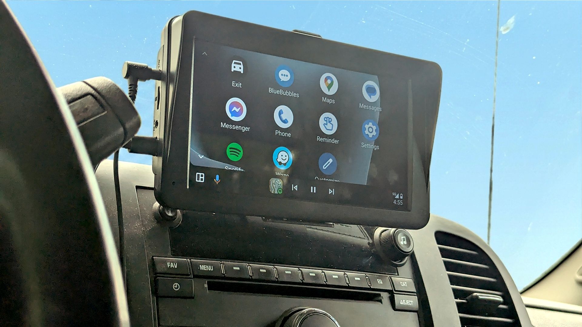 Perangkat Murah Ini Bikin Mobil Tua Bisa Pakai Android Auto Tanpa Ganti Head Unit