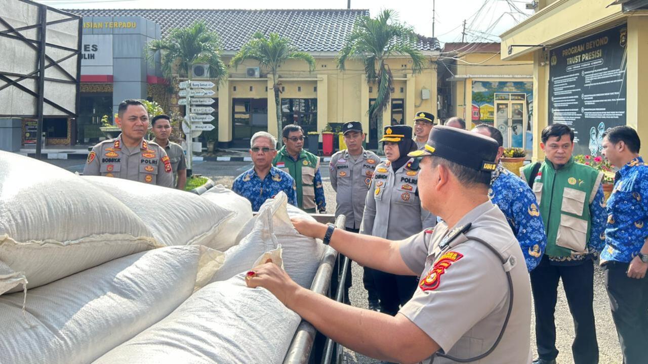 Polres Prabumulih Kirim 2 Ton Jagung Petani Binaan ke Bulog, Dukung Program Ketahanan Pangan Nasional
