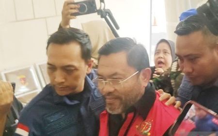 Mantan Wakil Kepala BGN Sony Sonjaya Diperiksa Kejagung, Bawa Buku