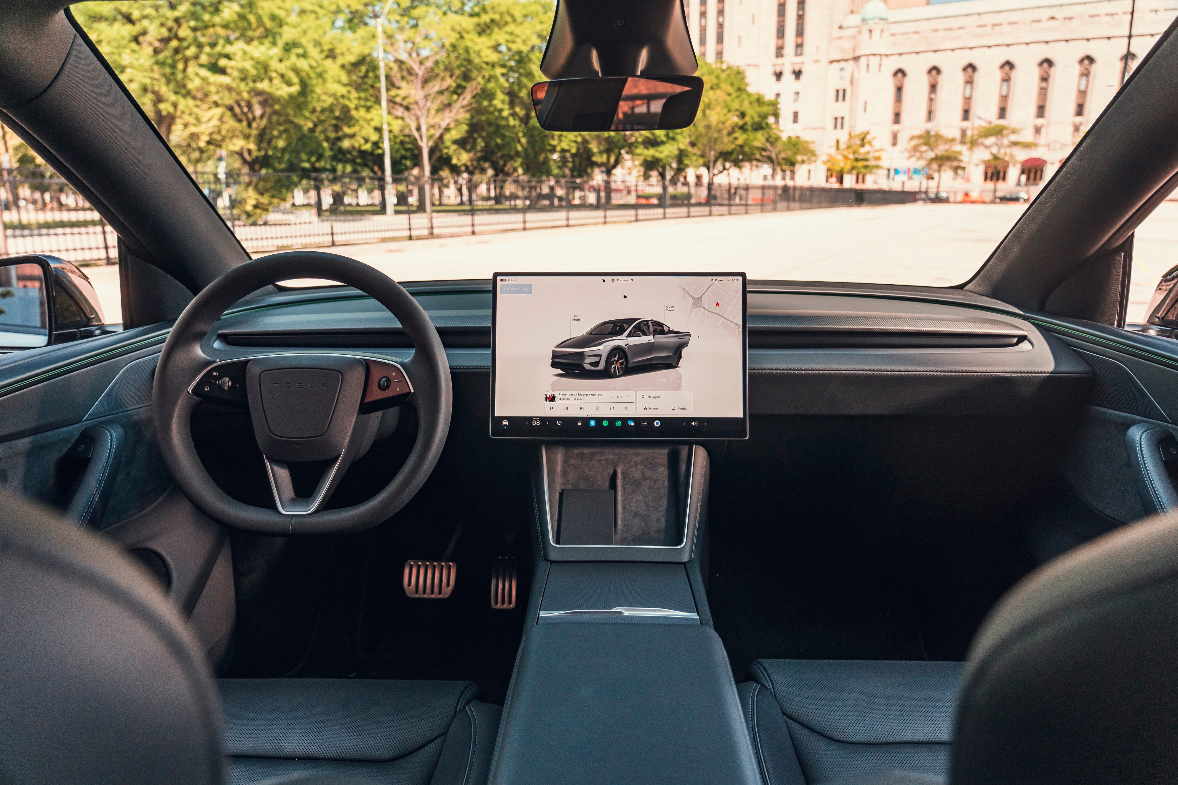 Intip Interior Tesla Model Y Performance 2026, SUV Listrik yang Kini Lebih Harian