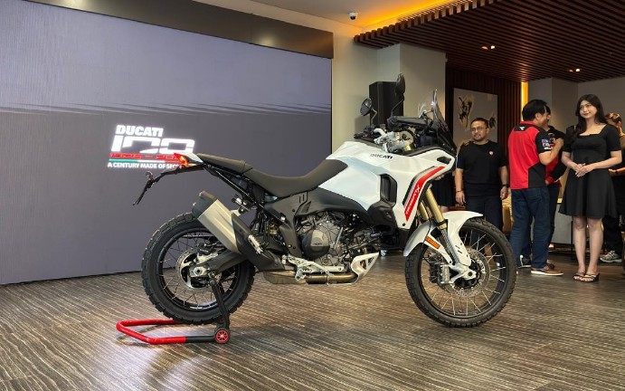 Ducati DesertX V2 Resmi Dijual di Indonesia, Mesin 890 cc Baru dengan Interval Servis 45.000 Km