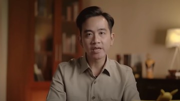 Wali Murid di Ende Sampaikan Keluhan Pagar Sekolah Masih Bambu ke Wapres Gibran