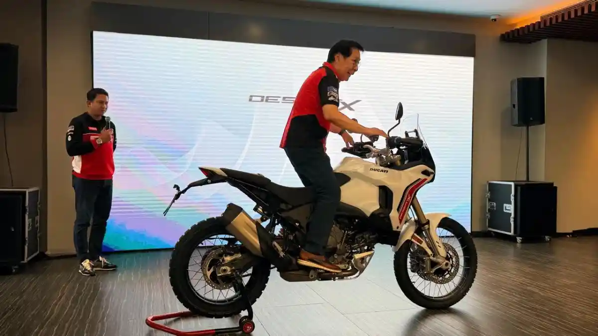 Ducati DesertX V2 2026 Meluncur di Indonesia, Mesin 890 cc Bawa Tenaga 110 HP