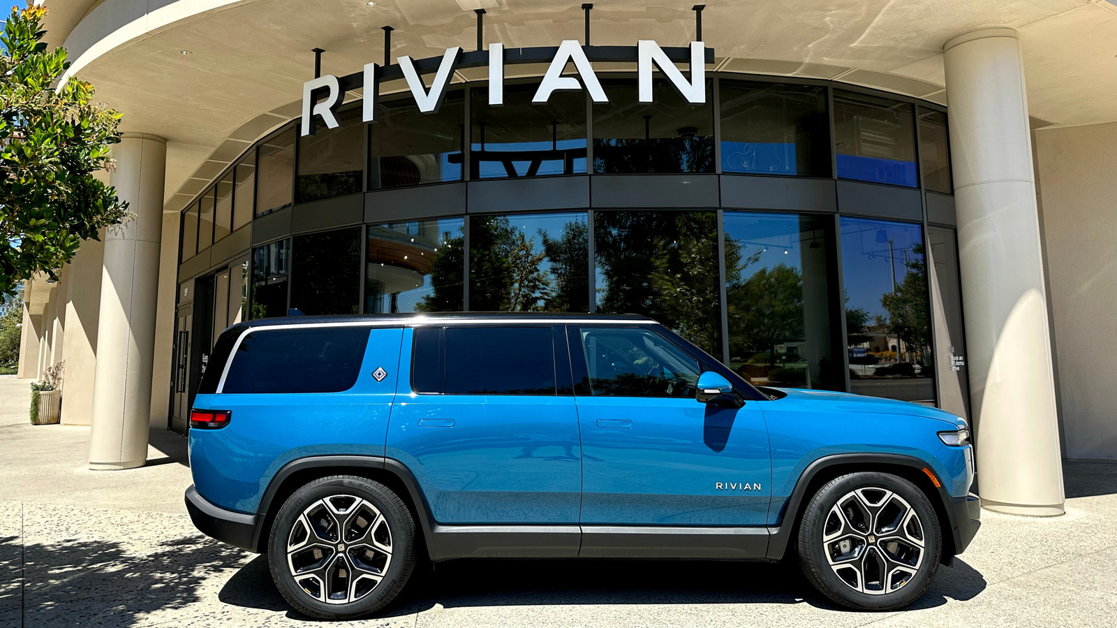 Gugatan Class Action Menerpa Rivian Klaim Fitur Self-Drining Menyesatkan