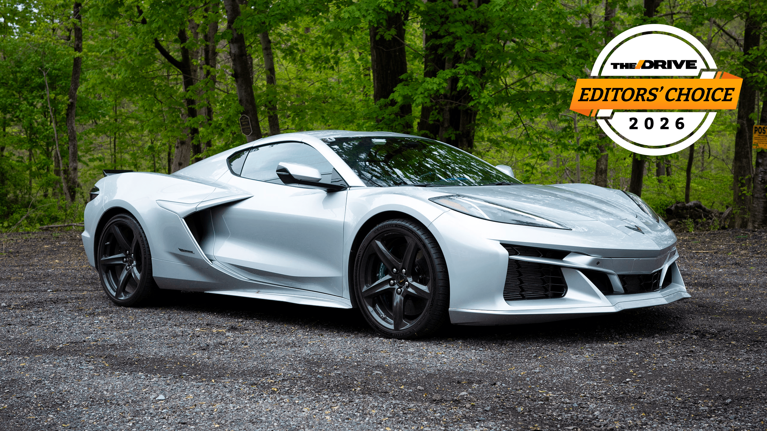 Test Drive Chevrolet Corvette E-Ray 2026: Mobil Sport Hibrida yang Disalahpahami Banyak Orang