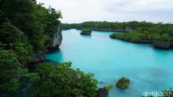 5 Destinasi Wisata Maluku Paling Populer 2026, dari Pantai Ora hingga Pulau Bair yang Eksotis
