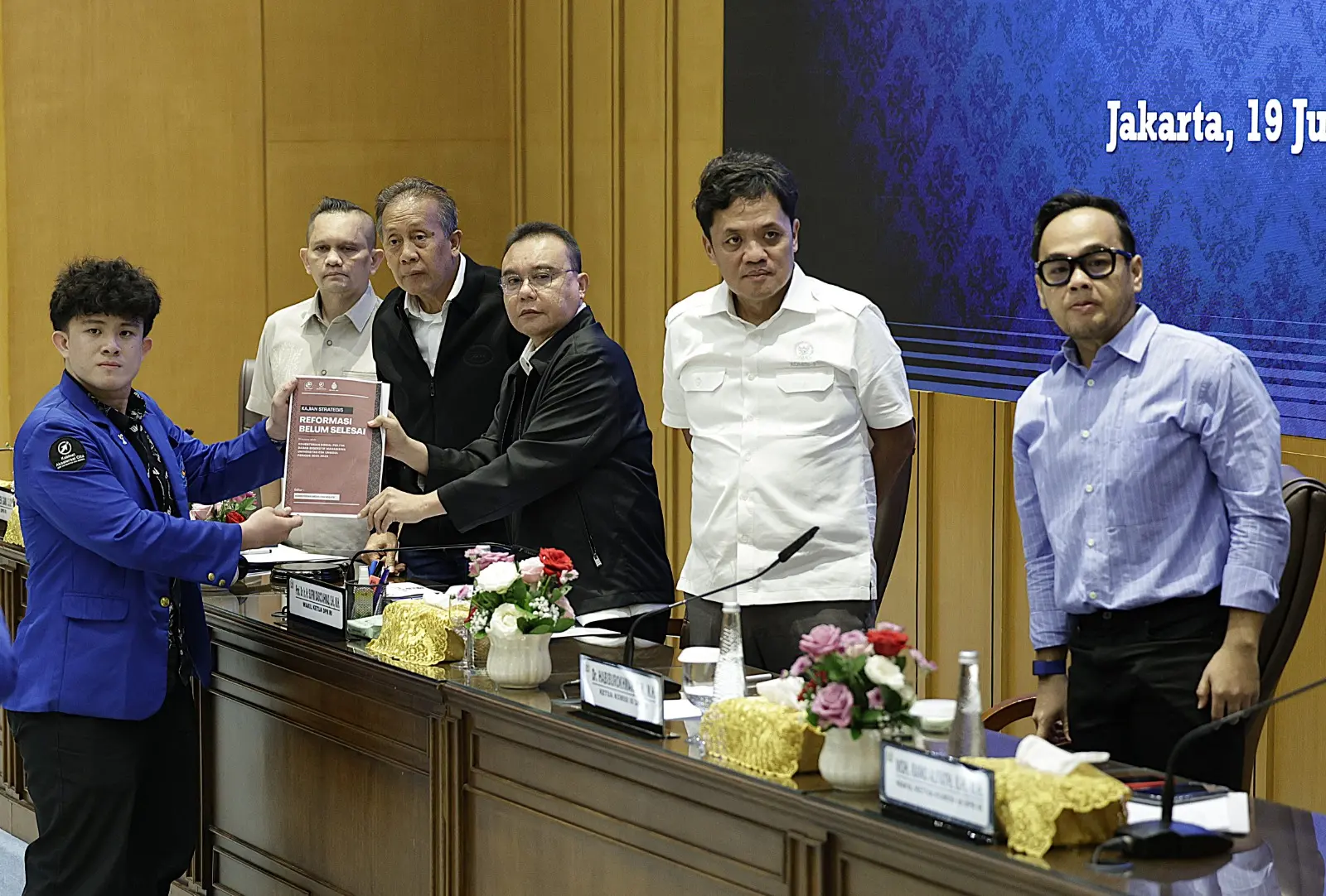 DPR Desak Bahlil Buka Skema Harga BBM di Rapat Kerja Pekan Depan Usai Ditekan Mahasiswa